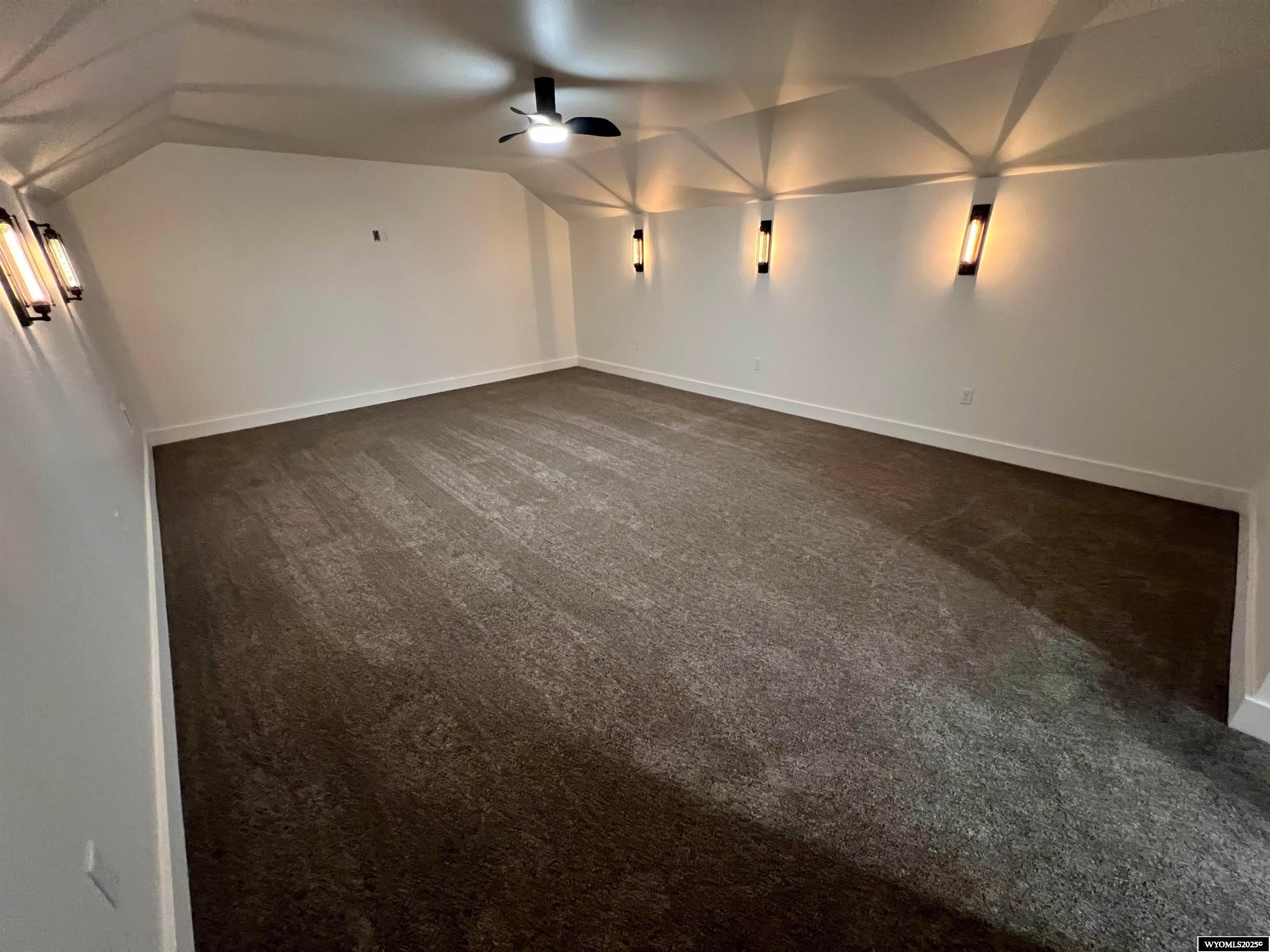 Lander, Wyoming, 82520, United States, 5 Bedrooms Bedrooms, ,3 BathroomsBathrooms,Residential,Active,1871269