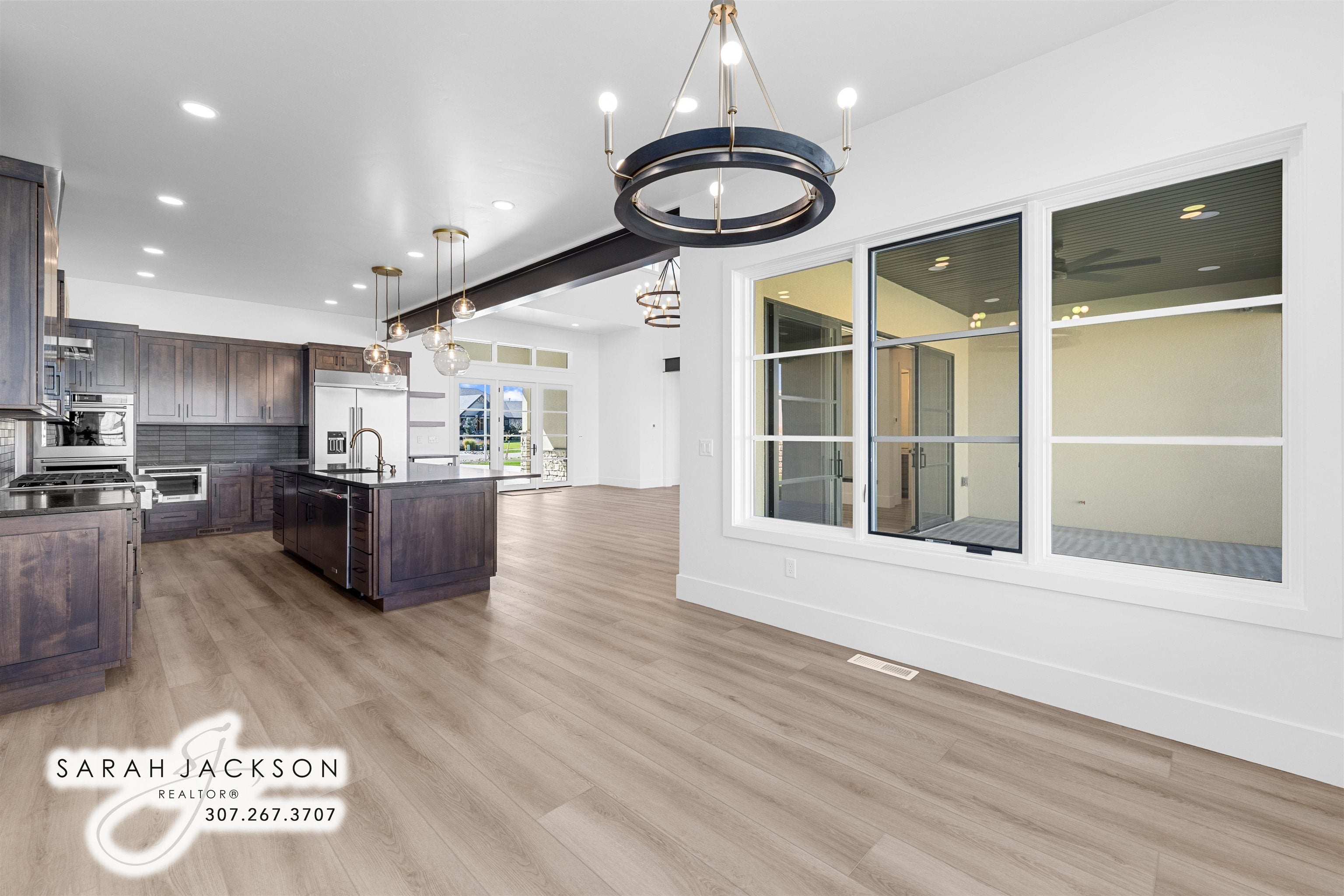 Casper, Wyoming, 82604, United States, 4 Bedrooms Bedrooms, ,5 BathroomsBathrooms,Residential,Active,2008685