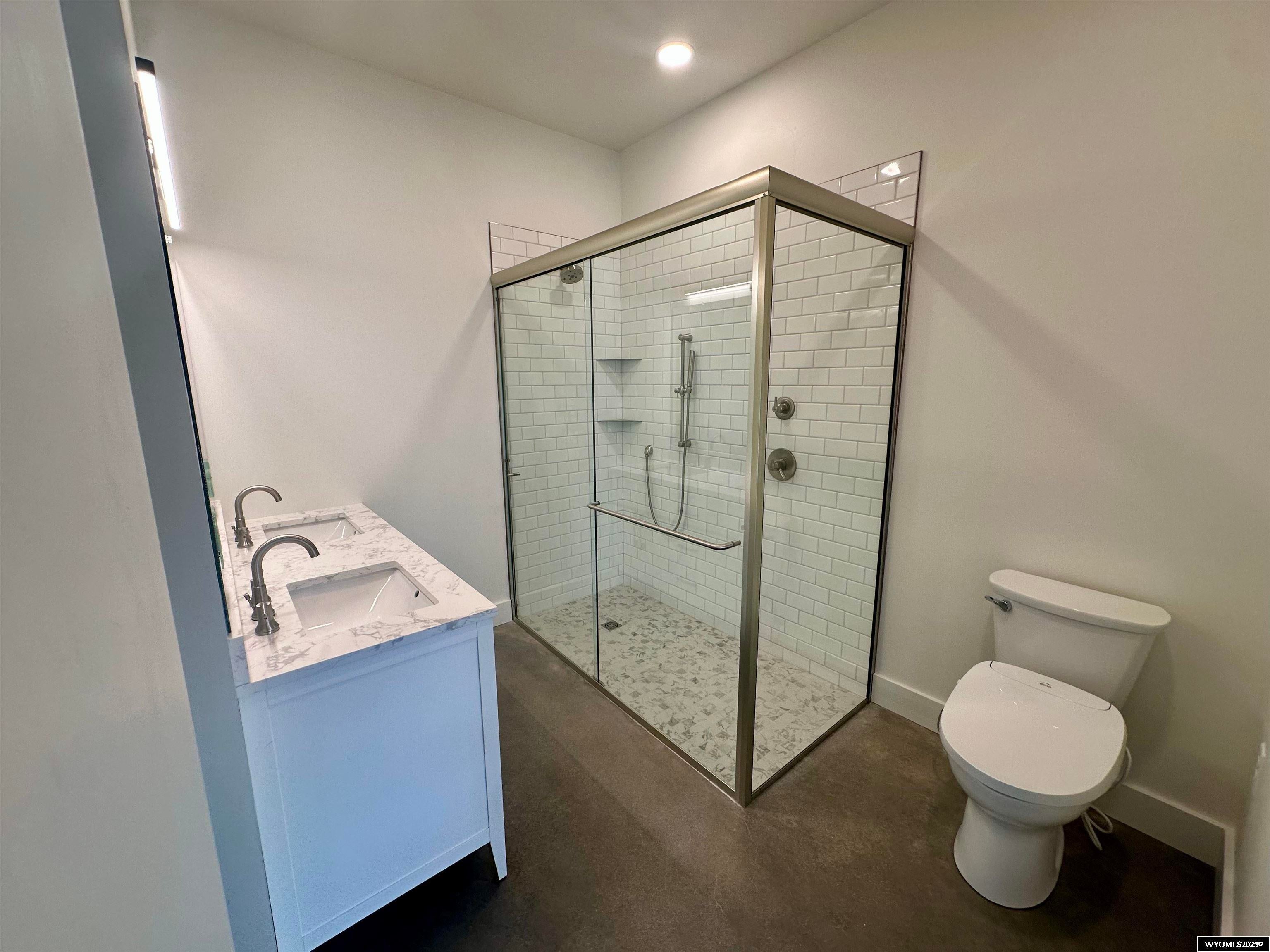 Lander, Wyoming, 82520, United States, 5 Bedrooms Bedrooms, ,3 BathroomsBathrooms,Residential,Active,1871269