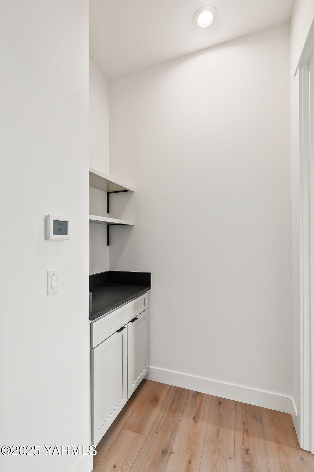 Yakima, Washington, 98908, United States, 4 Bedrooms Bedrooms, ,4 BathroomsBathrooms,Residential,Active,1993973