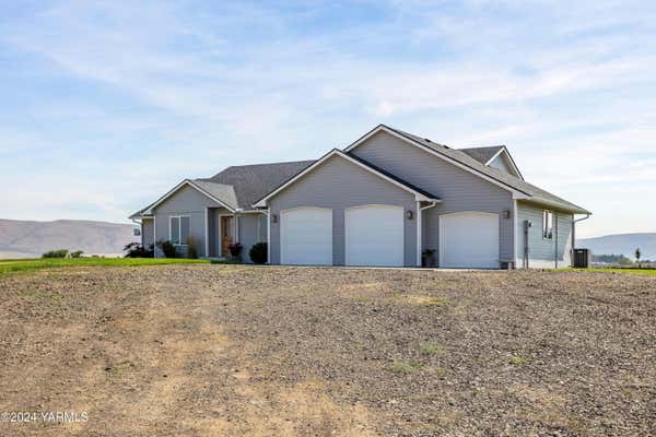 1376 SONGBIRD WAY, YAKIMA, WA 98908 - Image 1