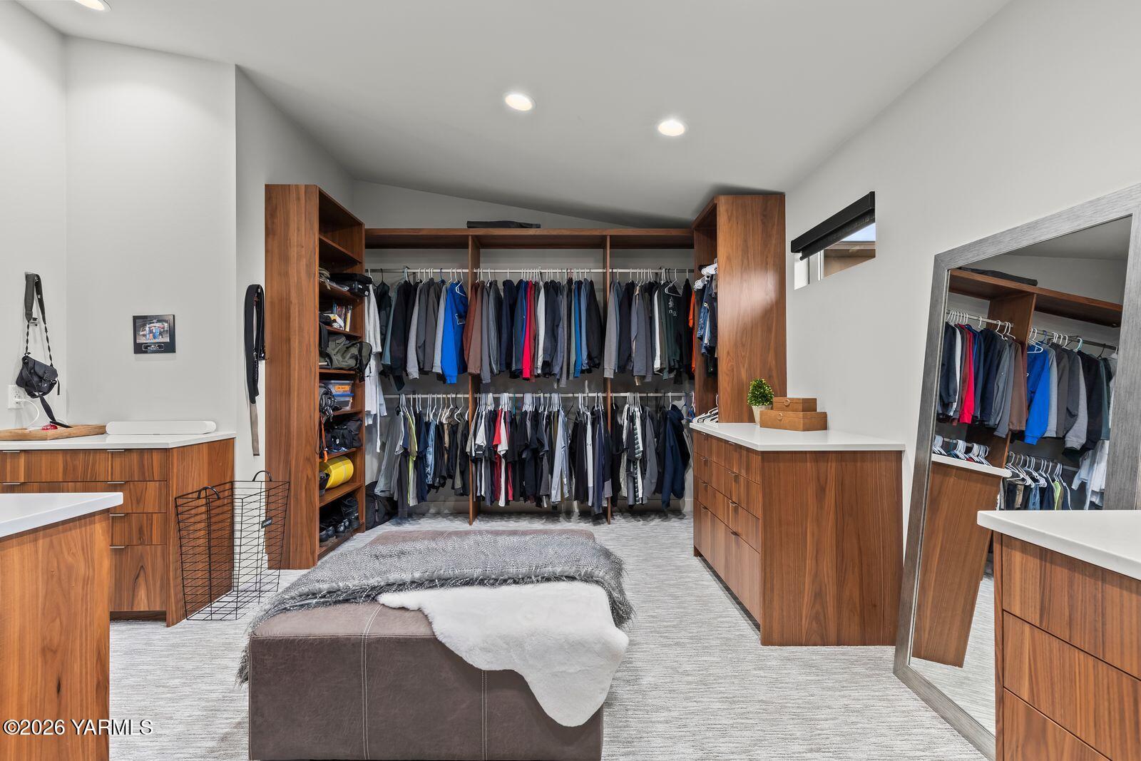 Yakima, Washington, 98908, United States, 4 Bedrooms Bedrooms, ,4 BathroomsBathrooms,Residential,Active,2011450