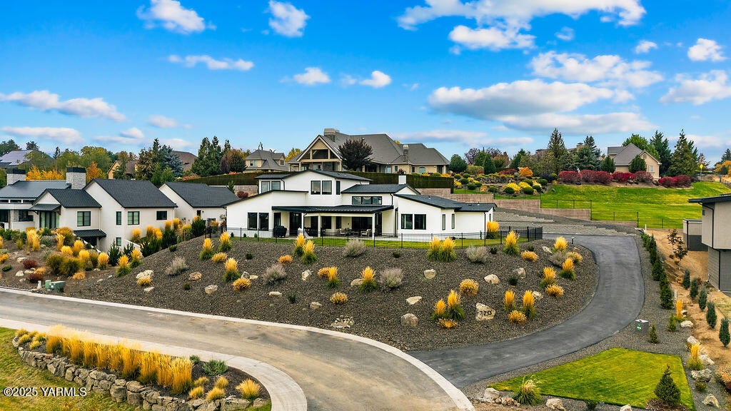 Yakima, Washington, 98908, United States, 4 Bedrooms Bedrooms, ,4 BathroomsBathrooms,Residential,Active,2008323