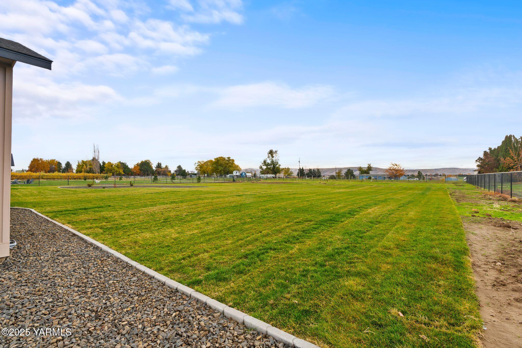 Yakima, Washington, 98908, United States, 4 Bedrooms Bedrooms, ,4 BathroomsBathrooms,Residential,Active,1993973