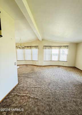 55 W WASHINGTON AVE UNIT 105, YAKIMA, WA 98903, photo 4 of 14