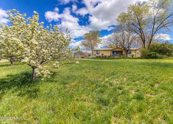 141 HARMONY LN # SELAH-NA, YAKIMA, WA 98908, photo 2 of 55