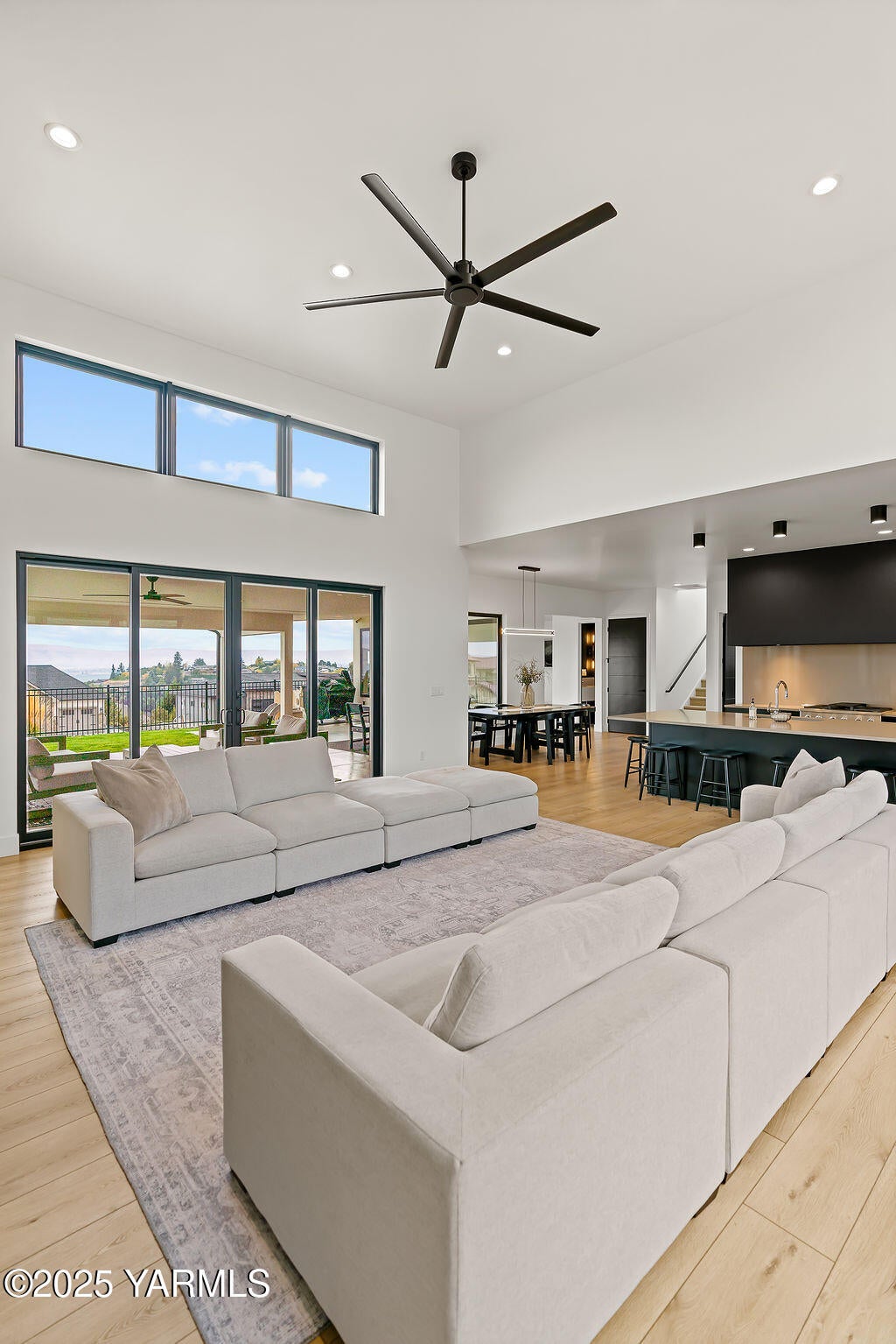 Yakima, Washington, 98908, United States, 4 Bedrooms Bedrooms, ,4 BathroomsBathrooms,Residential,Active,2008323