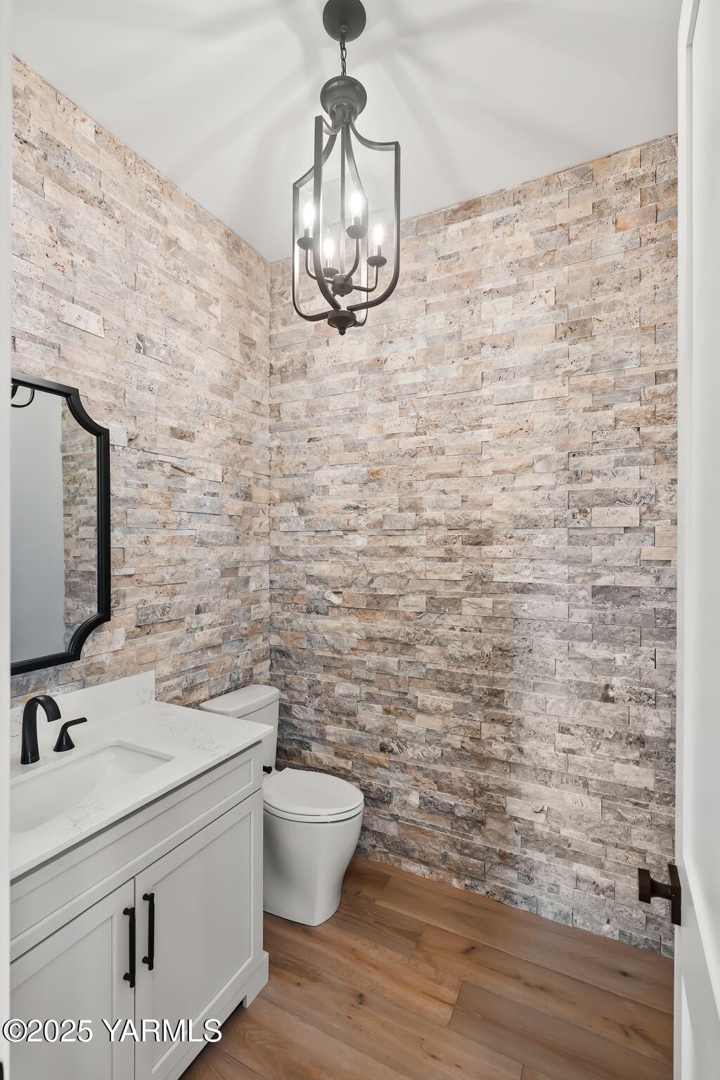 Yakima, Washington, 98908, United States, 4 Bedrooms Bedrooms, ,4 BathroomsBathrooms,Residential,Active,1993973