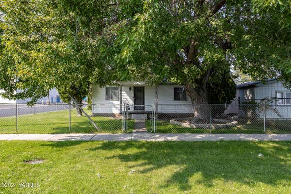 816 S 4TH ST, YAKIMA, WA 98901 - Image 1