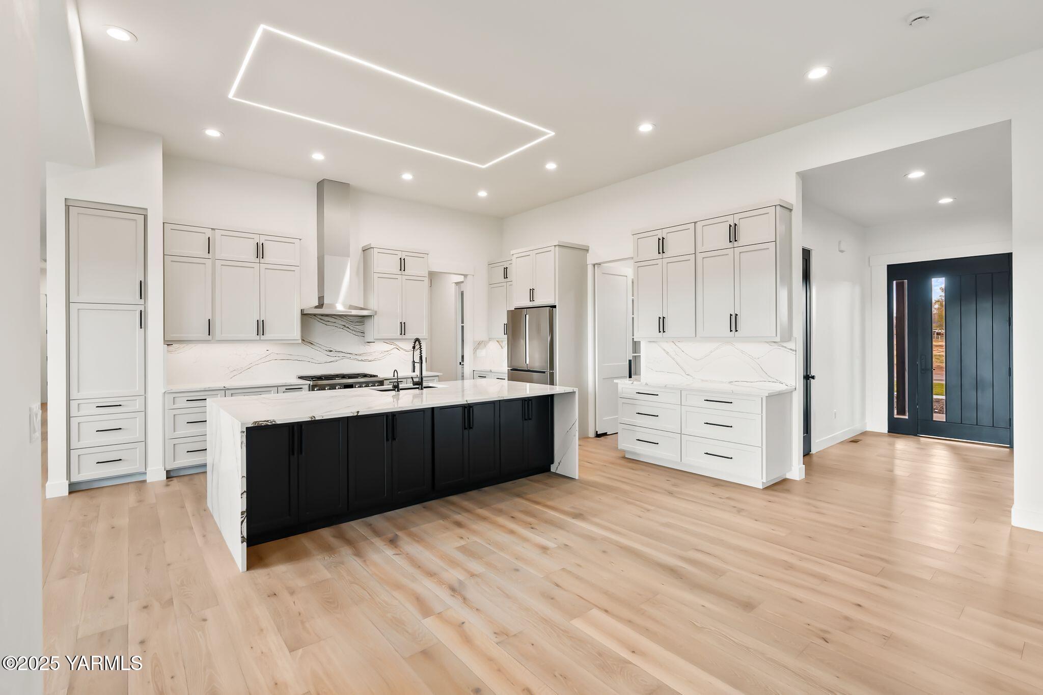 Yakima, Washington, 98908, United States, 4 Bedrooms Bedrooms, ,4 BathroomsBathrooms,Residential,Active,1993973