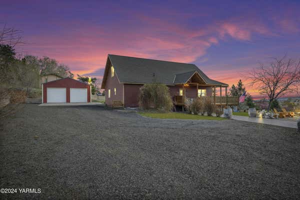 233 TIBBLING RD, SELAH, WA 98942 - Image 1