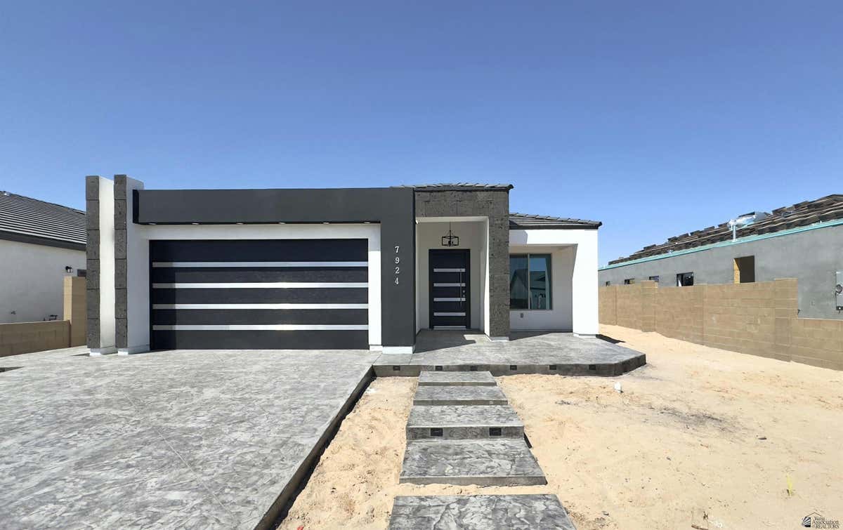 7948 E 34 LN, YUMA, AZ 85365 Single Family Residence For Sale MLS 20244387 RE/MAX