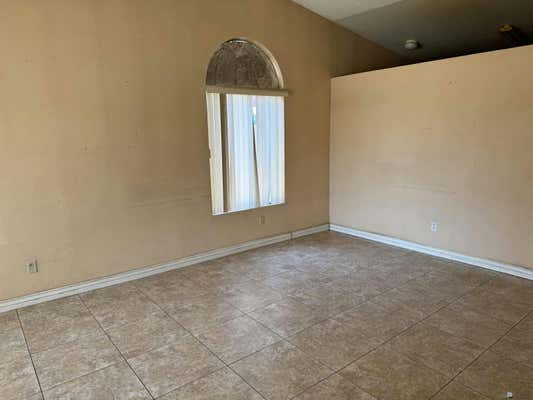 254 E LOS TRES HOMBRES ST, SAN LUIS, AZ 85336, photo 4 of 22