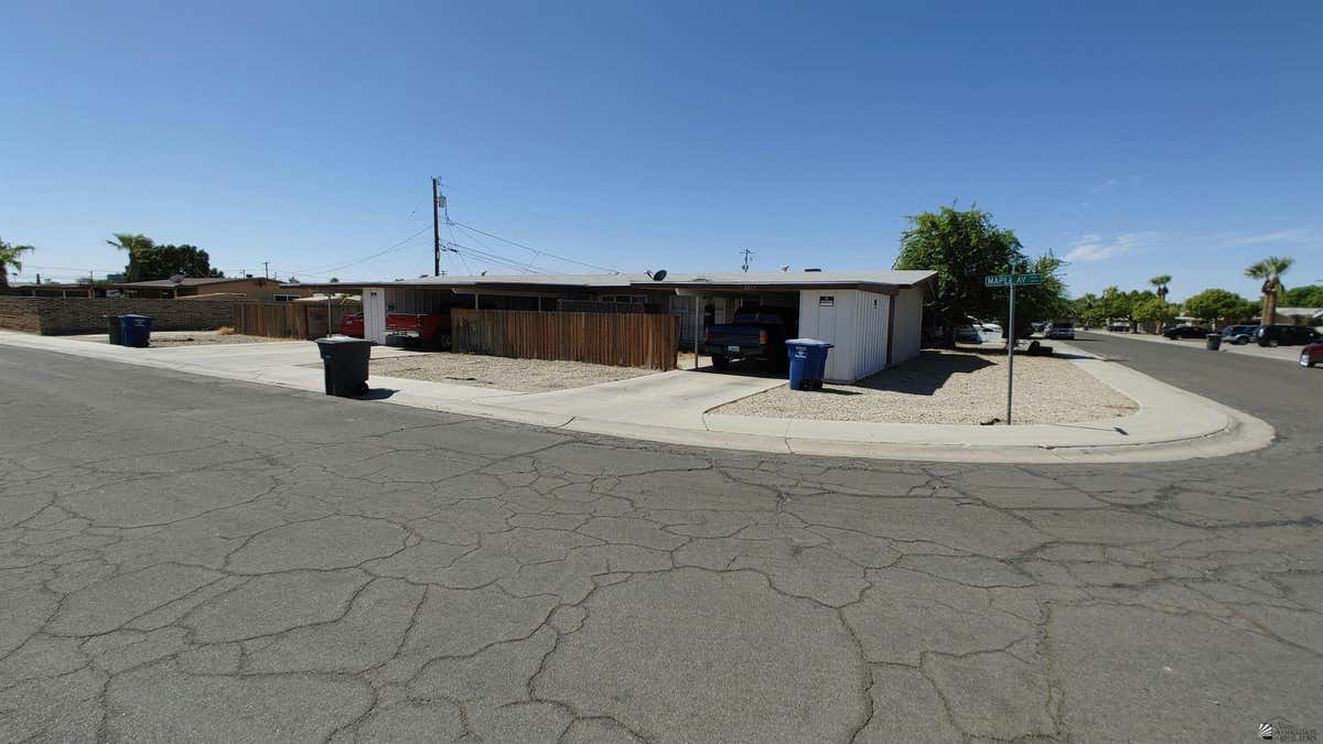 2466 S MAPLE AVE, YUMA, AZ 85364, photo 1 of 2