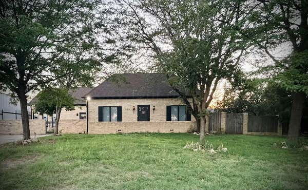 520 S STEWART AVE, STINNETT, TX 79083 - Image 1