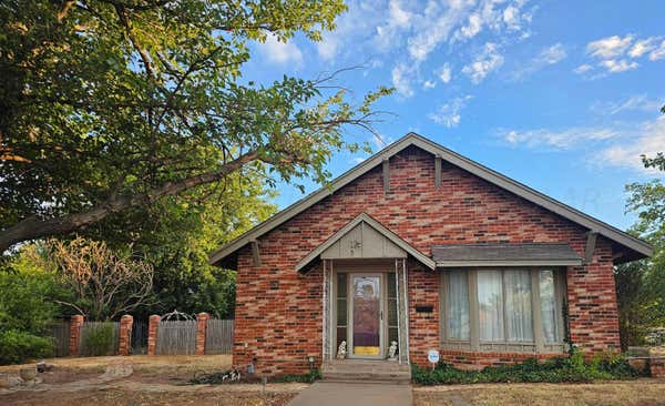 611 AVENUE I NW, CHILDRESS, TX 79201 - Image 1