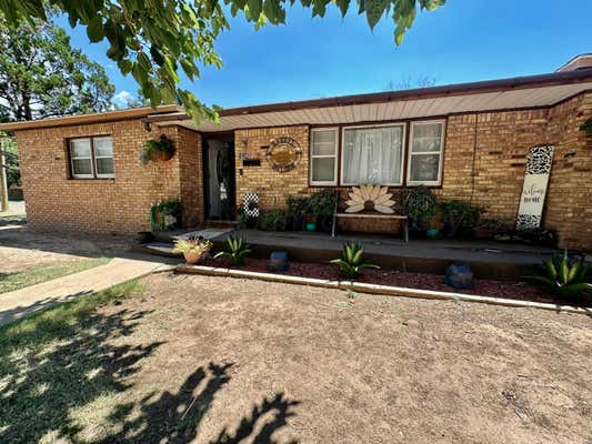 324 N MAXWELL AVE, TULIA, TX 79088 - Image 1