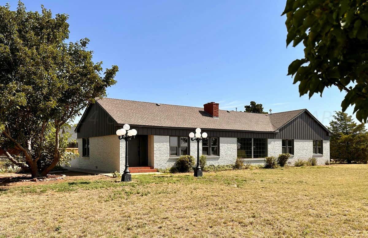 1800 E 1ST ST, DUMAS, TX 79029, photo 1 of 27