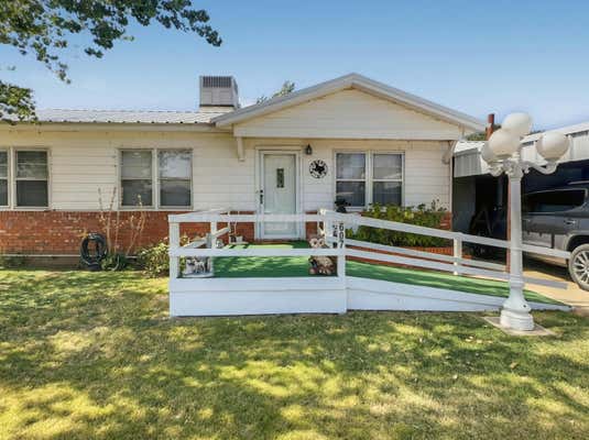 607 NW 7TH ST, DIMMITT, TX 79027 - Image 1