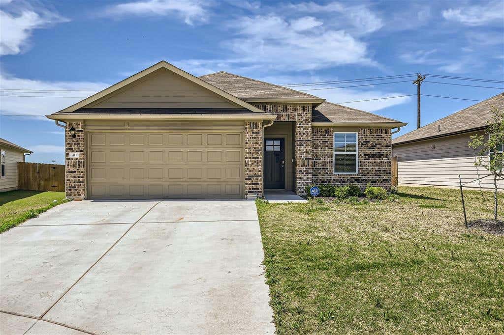 411 ABBEY LN, LOCKHART, TX 78644, photo 1 of 11