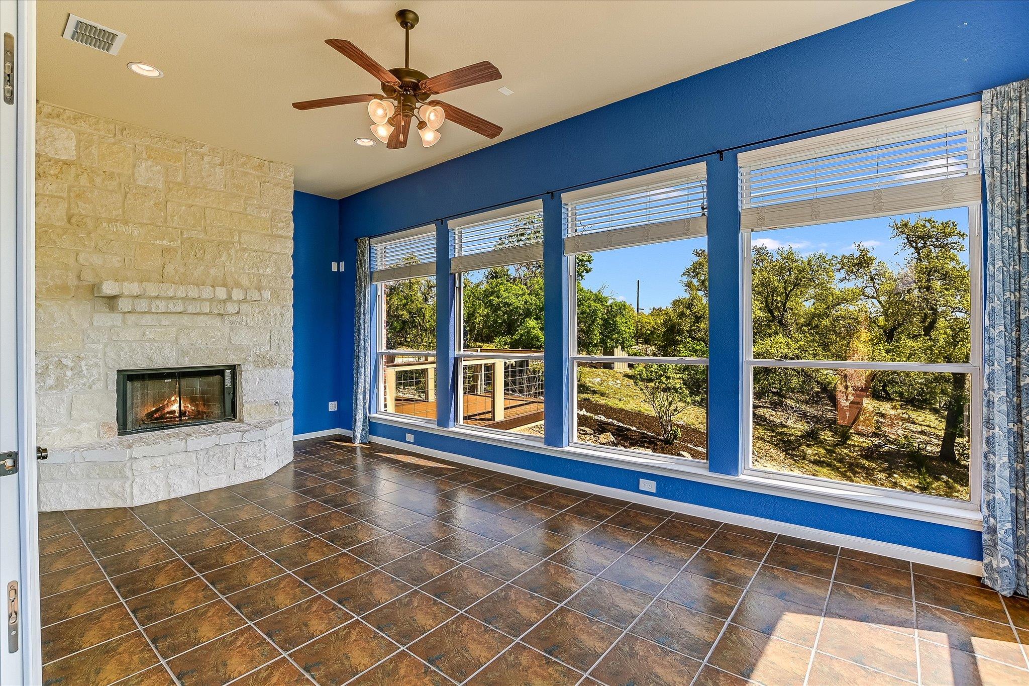 Canyon Lake, Texas, 78133, United States, 4 Bedrooms Bedrooms, ,5 BathroomsBathrooms,Residential,Active,1765078