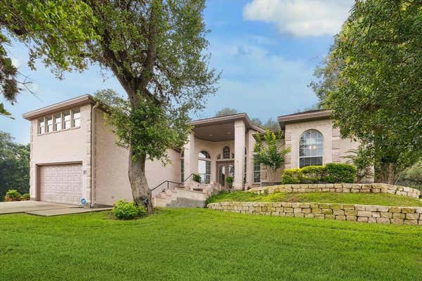 619 COUNTRY CLUB DR, LA GRANGE, TX 78945 - Image 1