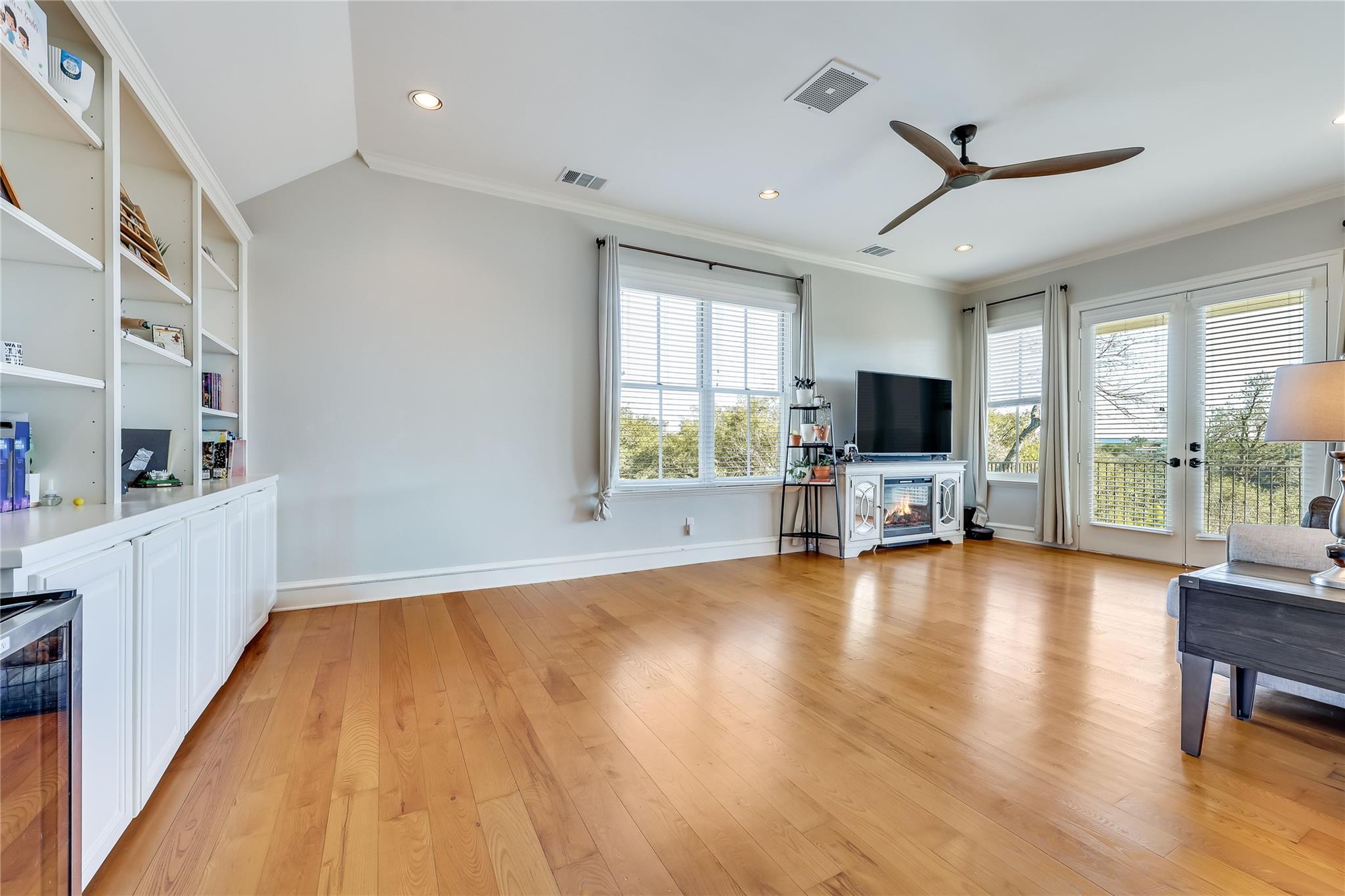 Austin, Texas, 78734, United States, 6 Bedrooms Bedrooms, ,7 BathroomsBathrooms,Residential,Active,2012899