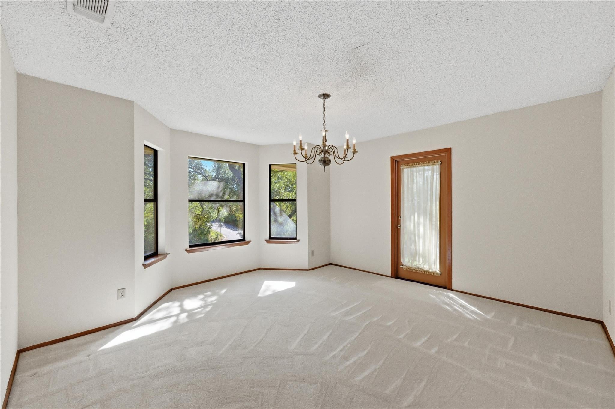 Austin, Texas, 78726, United States, 4 Bedrooms Bedrooms, ,4 BathroomsBathrooms,Residential,Active,1992545