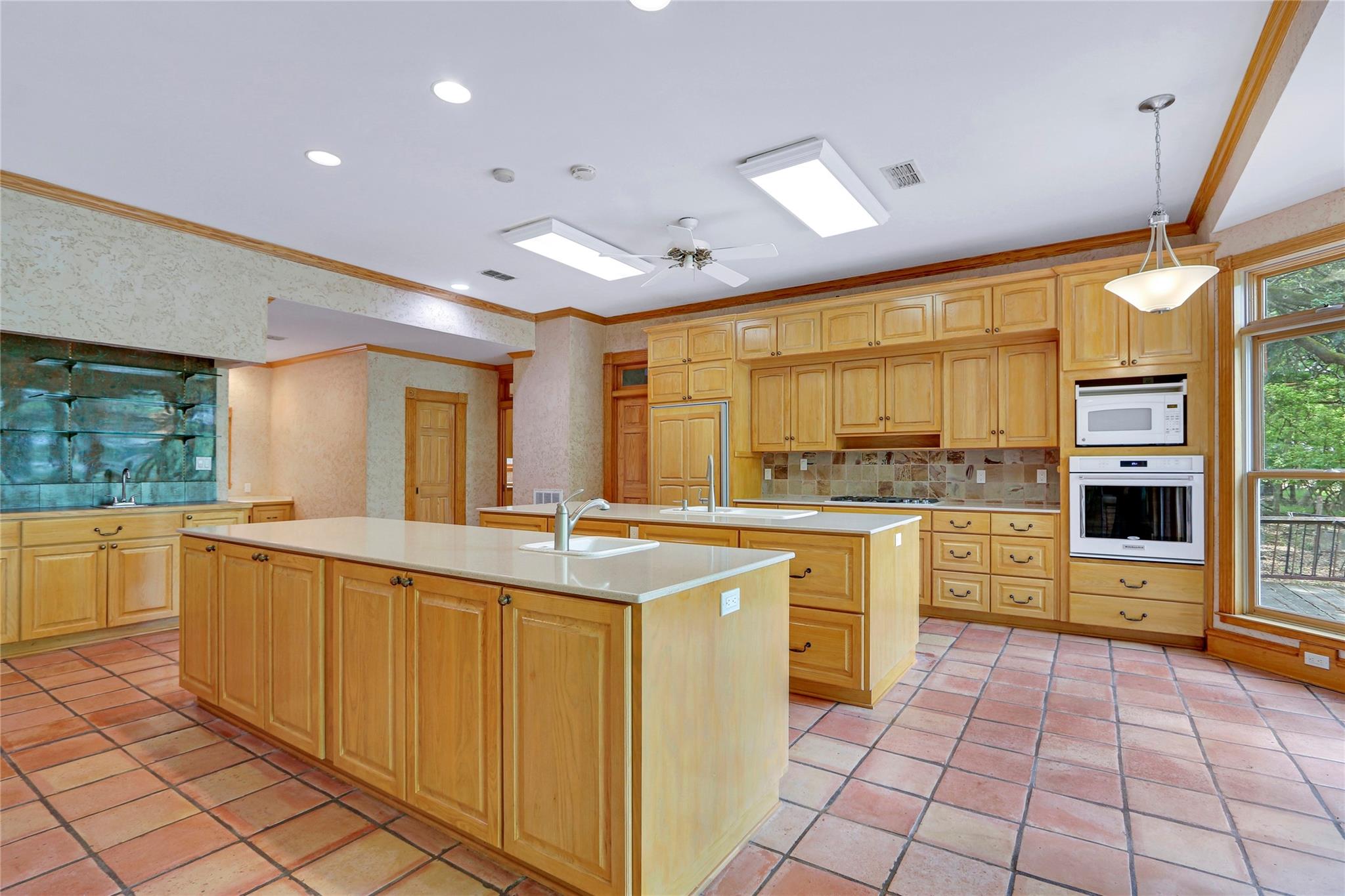 Wimberley, Texas, 78676, United States, 5 Bedrooms Bedrooms, ,6 BathroomsBathrooms,Residential,Active,1702220