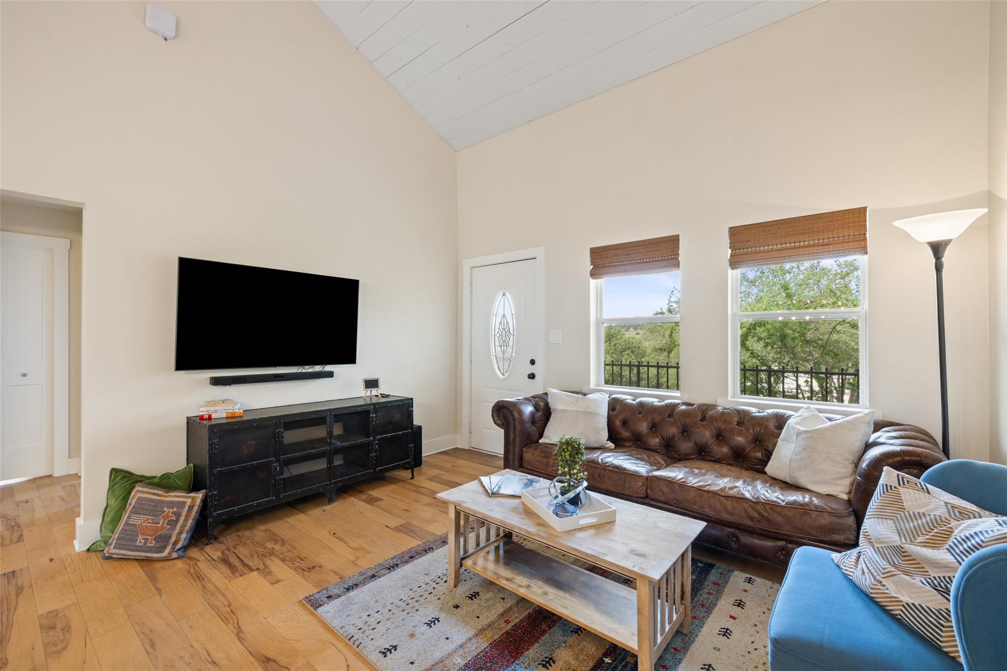 Spicewood, Texas, 78669, United States, 2 Bedrooms Bedrooms, ,2 BathroomsBathrooms,Residential,Active,1899916