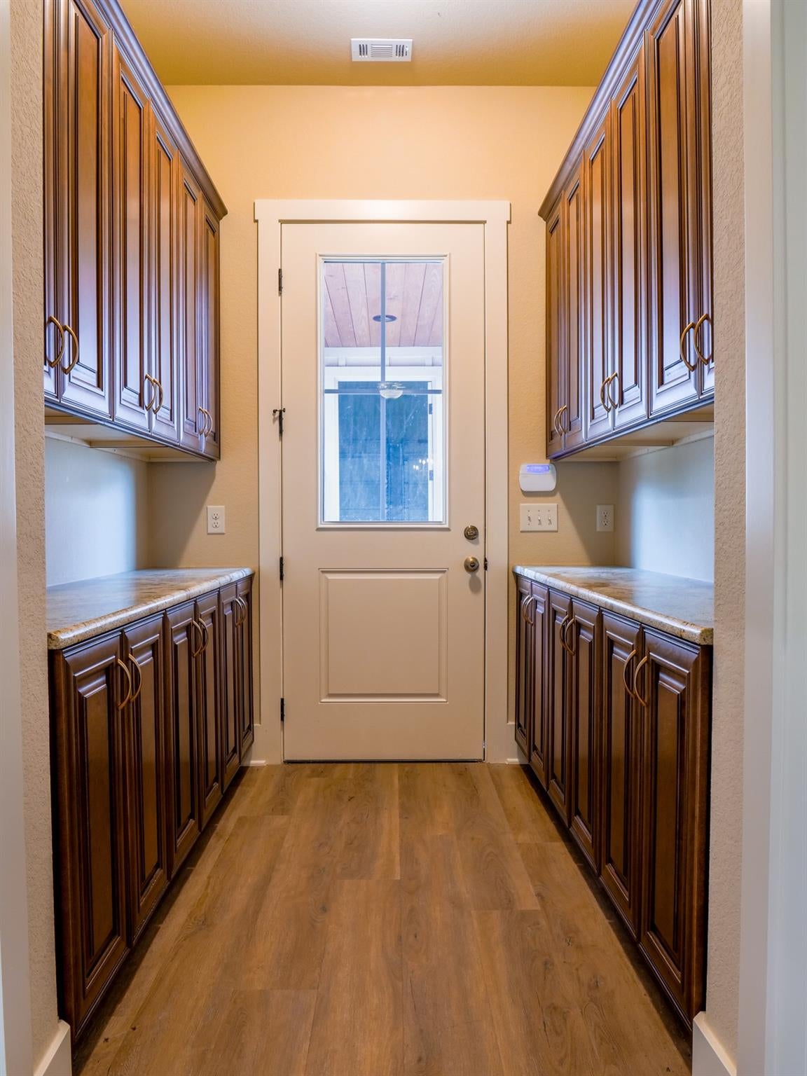 Round Mountain, Texas, 78663, United States, ,4 BathroomsBathrooms,Residential,Active,1701833