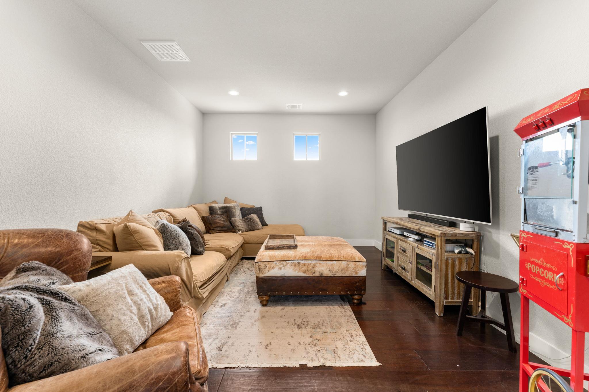 Spicewood, Texas, 78669, United States, 5 Bedrooms Bedrooms, ,6 BathroomsBathrooms,Residential,Active,2007979