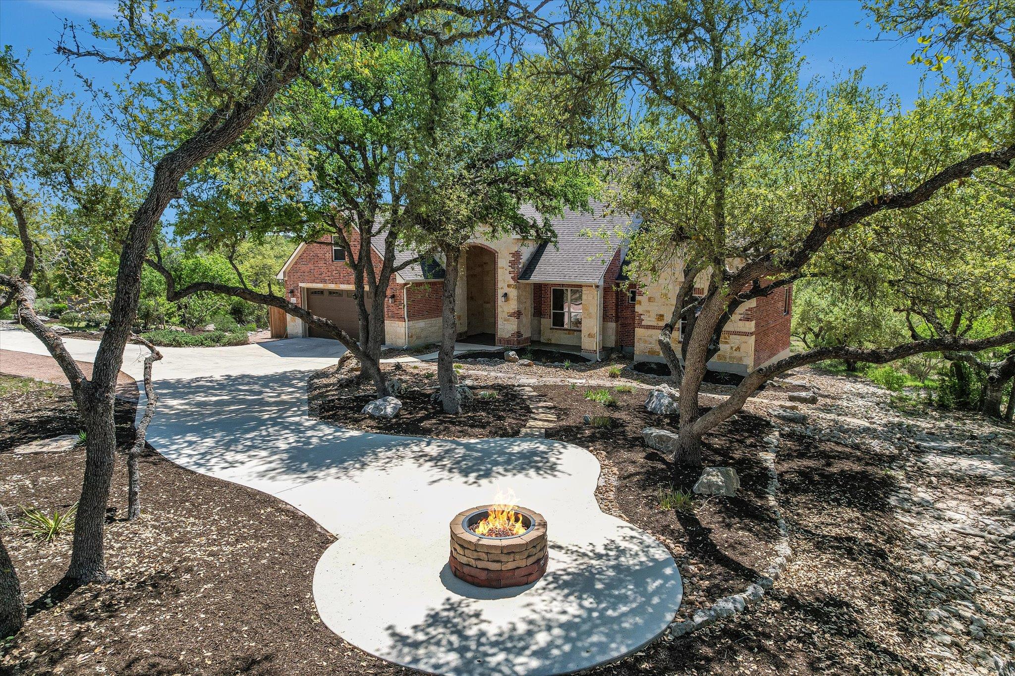 Canyon Lake, Texas, 78133, United States, 4 Bedrooms Bedrooms, ,5 BathroomsBathrooms,Residential,Active,1765078
