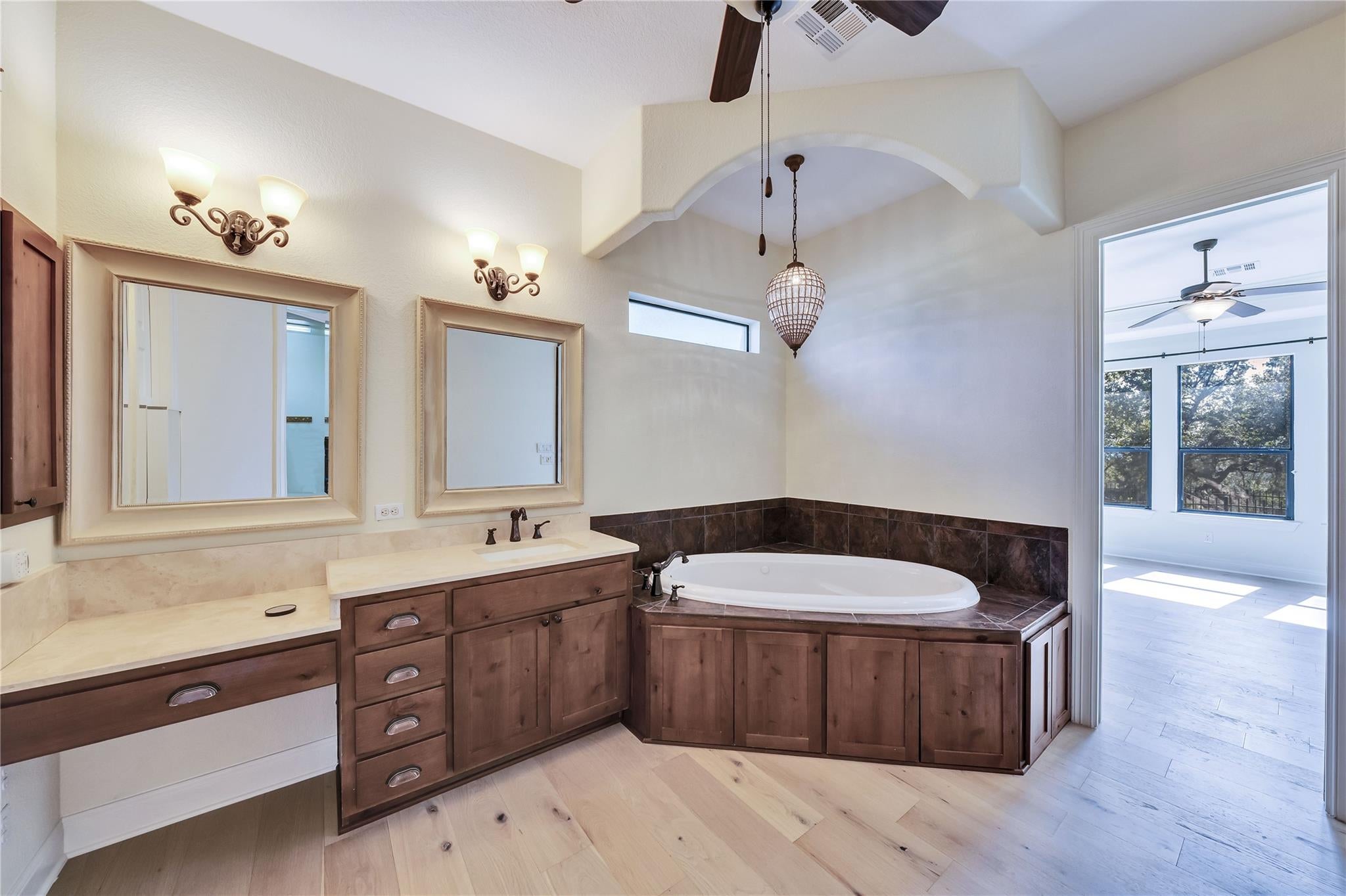 Austin, TX, 78734, United States, 5 Bedrooms Bedrooms, ,5 BathroomsBathrooms,Residential,Active,1704522