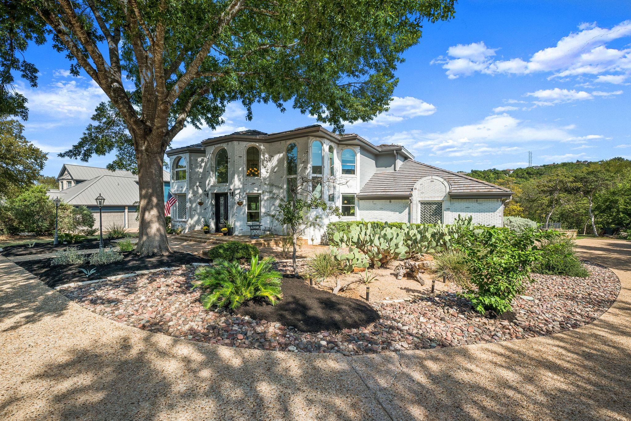 Lakeway, Texas, 78734, United States, 4 Bedrooms Bedrooms, ,3 BathroomsBathrooms,Residential,Active,1945096