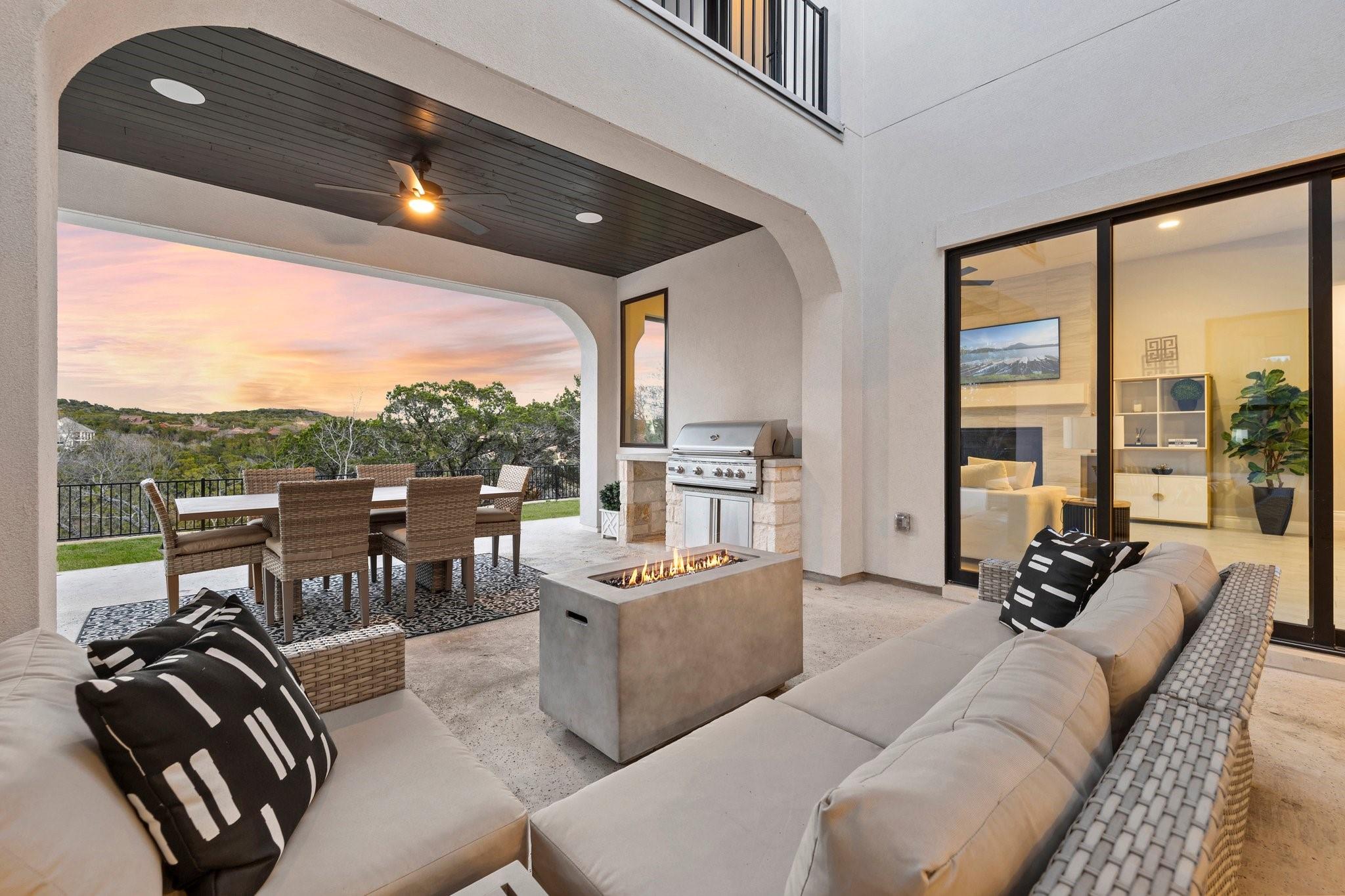 Lago Vista, Texas, 78645, United States, 5 Bedrooms Bedrooms, ,6 BathroomsBathrooms,Residential,Active,1959975