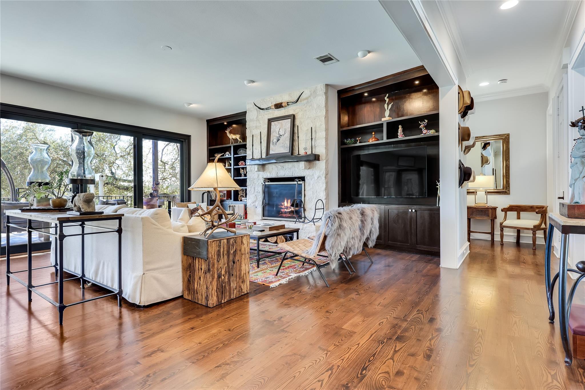 Austin, Texas, 78734, United States, 6 Bedrooms Bedrooms, ,7 BathroomsBathrooms,Residential,Active,2012899