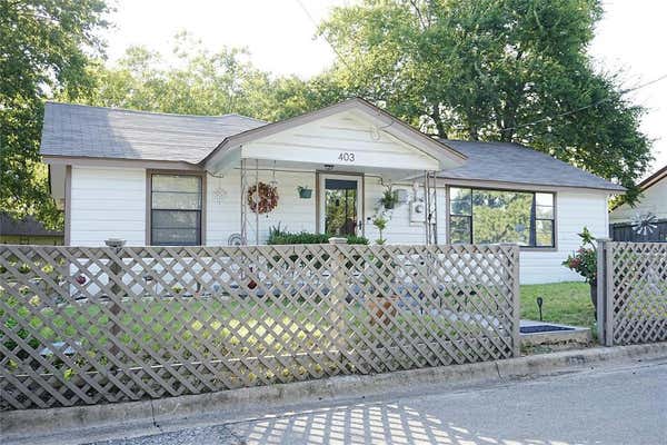 403 SABINE ST, LOCKHART, TX 78644 - Image 1