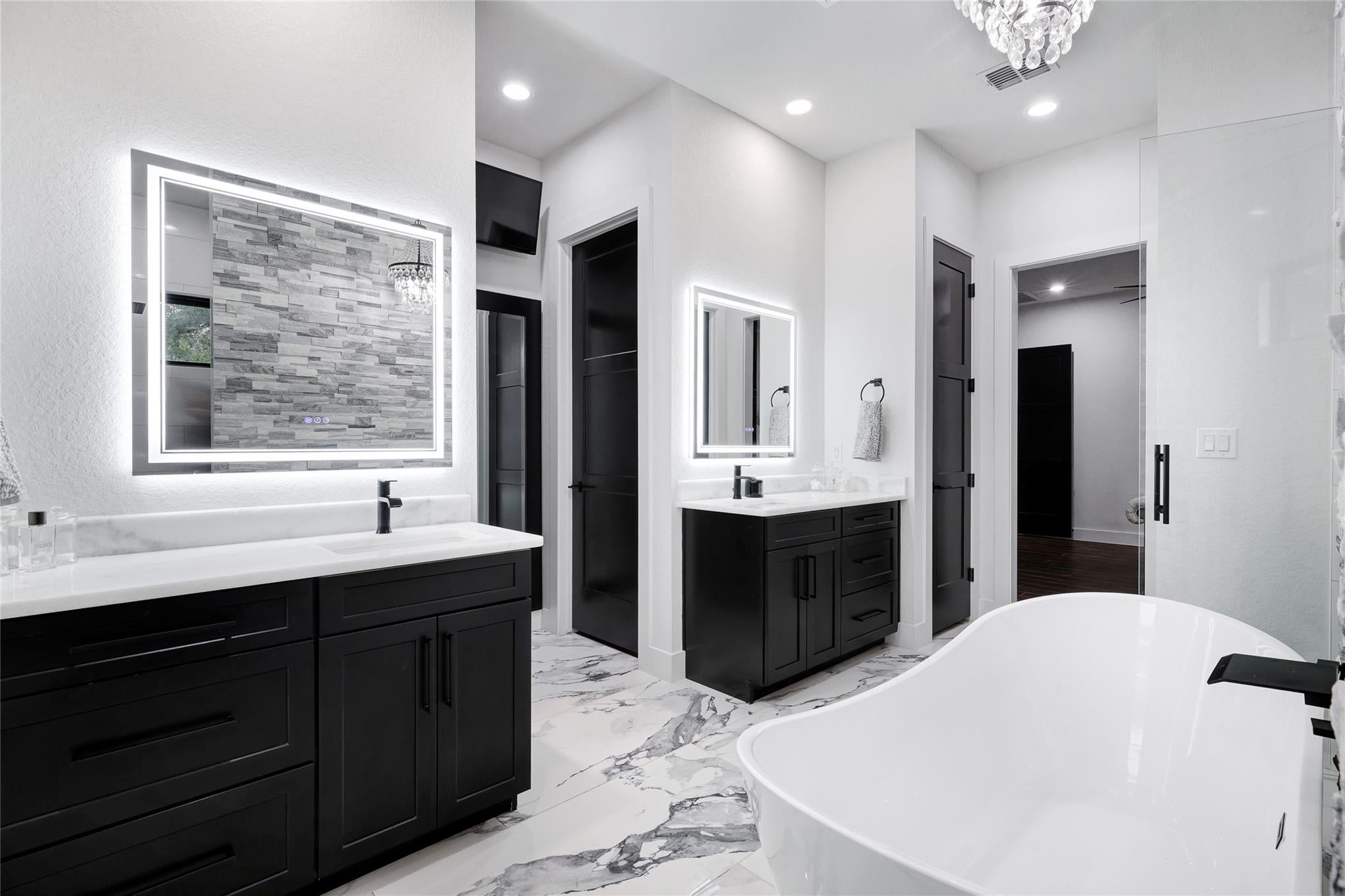 New Braunfels, Texas, 78132, United States, 4 Bedrooms Bedrooms, ,4 BathroomsBathrooms,Residential,Active,1929930