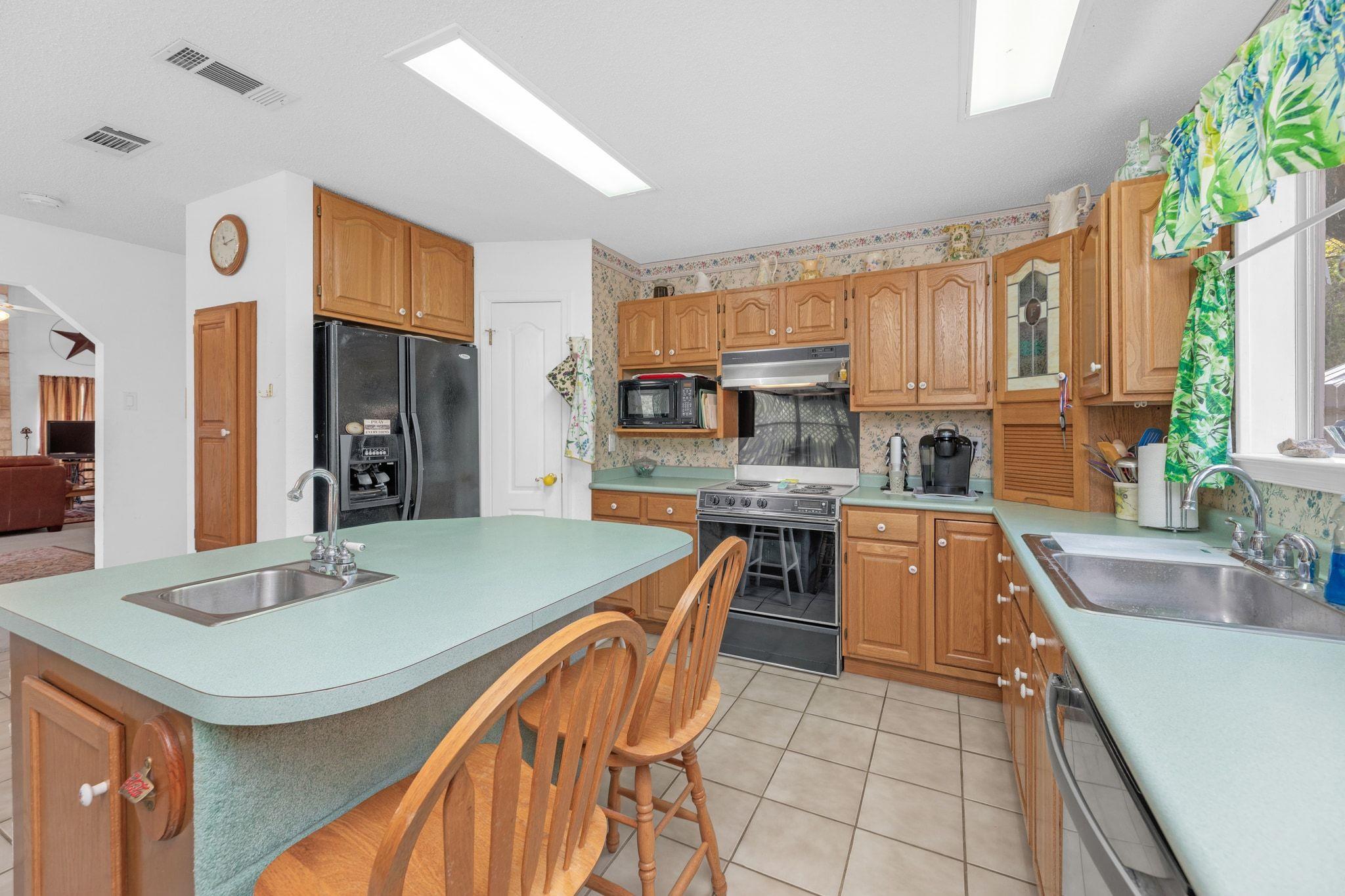 Round Rock, Texas, 78681, United States, 2 Bedrooms Bedrooms, ,3 BathroomsBathrooms,Residential,Active,1945465