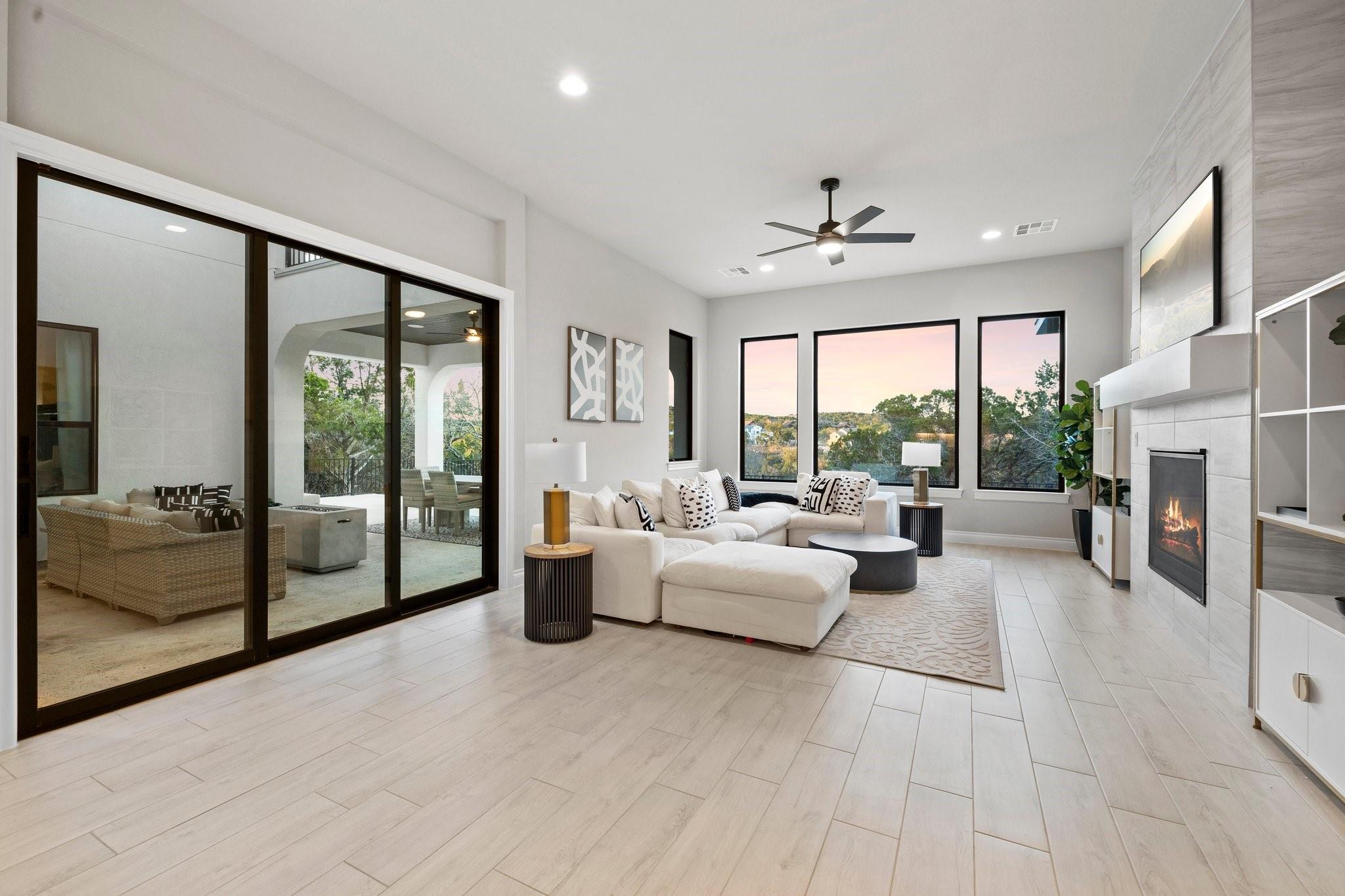 Lago Vista, Texas, 78645, United States, 5 Bedrooms Bedrooms, ,6 BathroomsBathrooms,Residential,Active,1959975