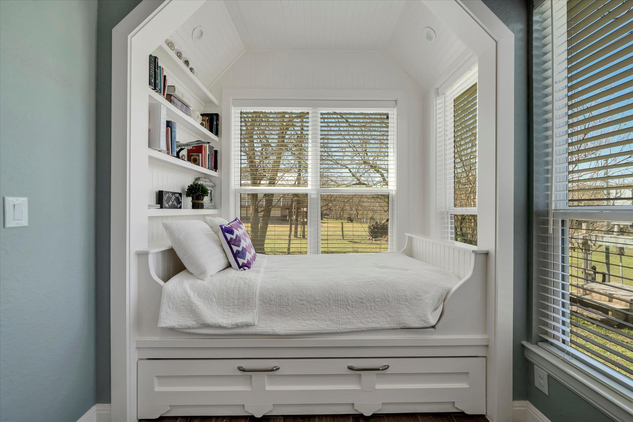 Wimberley, Texas, 78676, United States, 4 Bedrooms Bedrooms, ,4 BathroomsBathrooms,Residential,Active,1959958