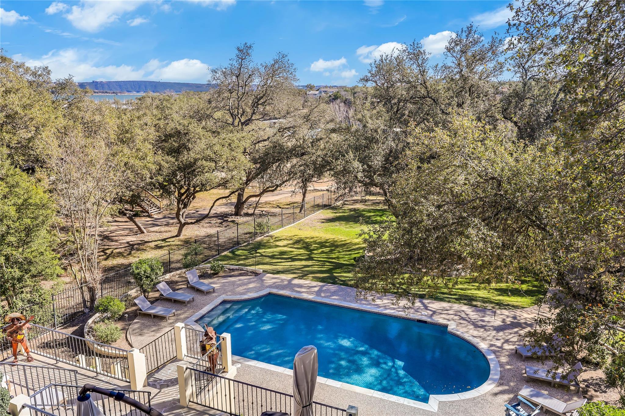 Austin, Texas, 78734, United States, 6 Bedrooms Bedrooms, ,7 BathroomsBathrooms,Residential,Active,2012899