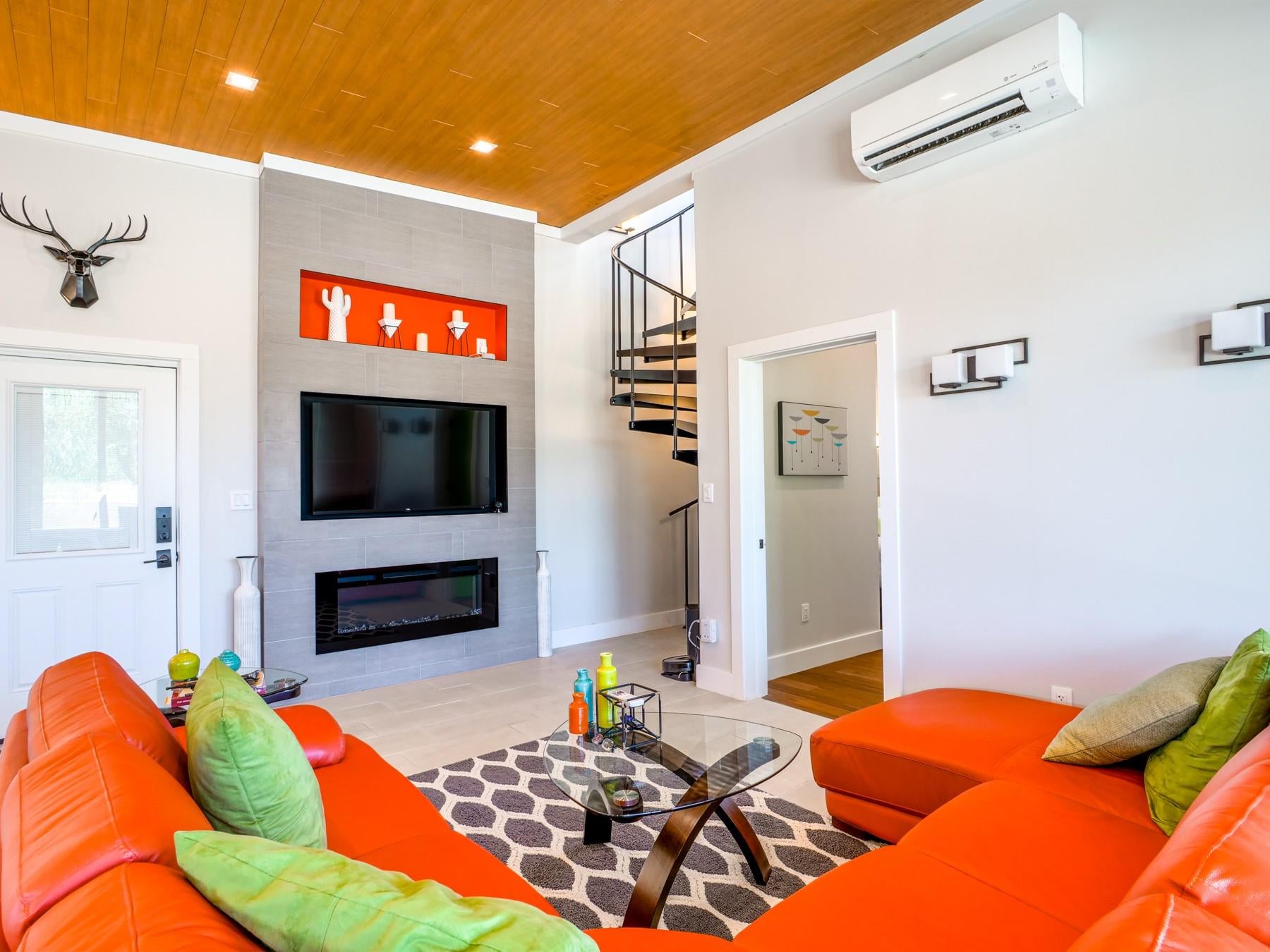 Burnet, Texas, 78611, United States, 2 Bedrooms Bedrooms, ,3 BathroomsBathrooms,Residential,Active,1989785