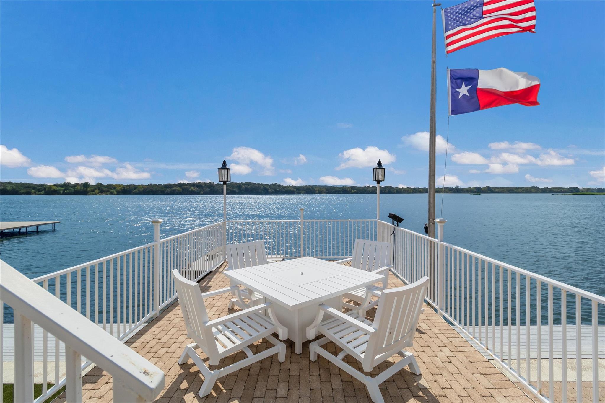 Kingsland, Texas, 78639, United States, 7 Bedrooms Bedrooms, ,6 BathroomsBathrooms,Residential,Active,1946434