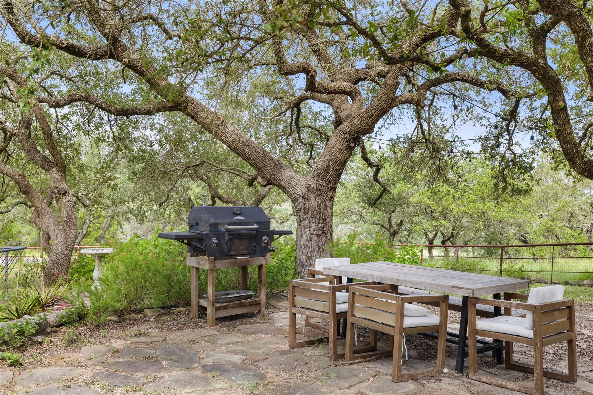 Spicewood, Texas, 78669, United States, 2 Bedrooms Bedrooms, ,2 BathroomsBathrooms,Residential,Active,1899916