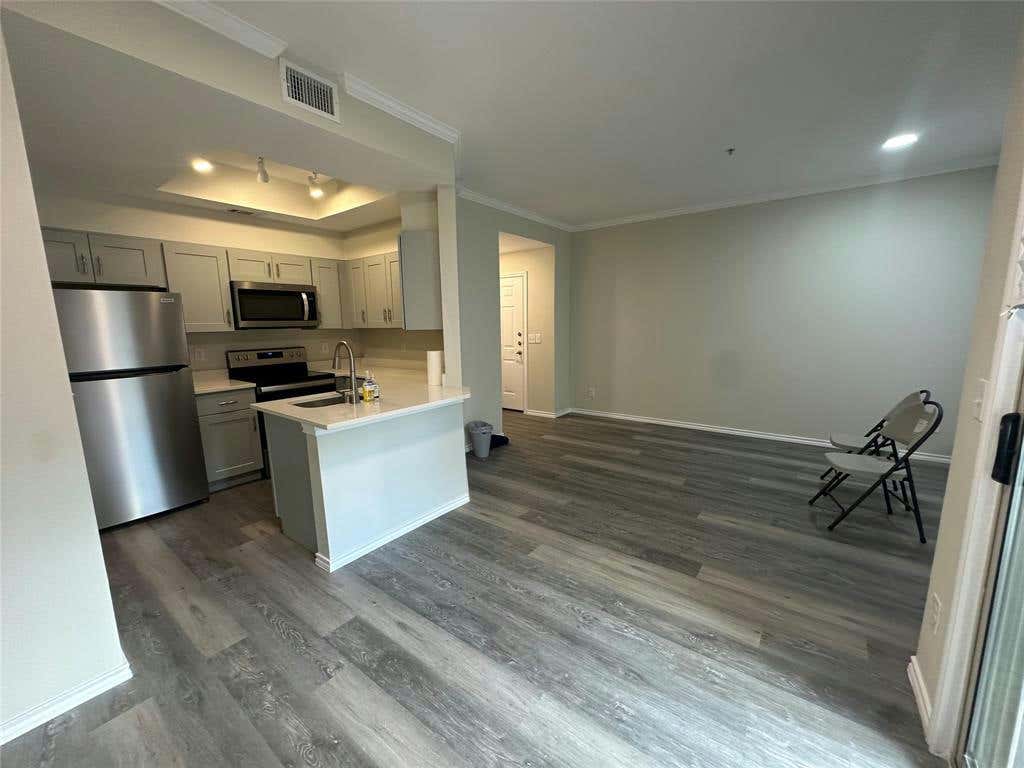 6000 SHEPHERD MOUNTAIN CV UNIT 205, AUSTIN, TX 78730, photo 1 of 27