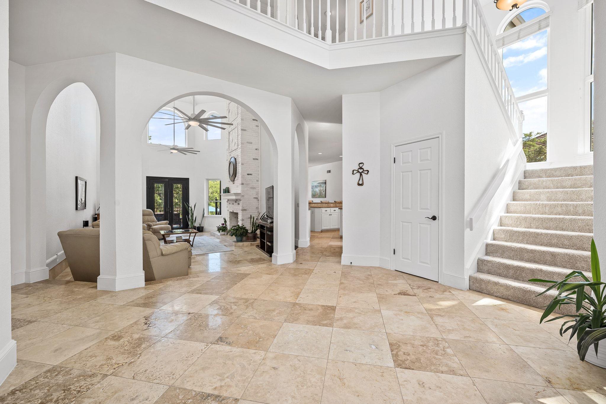 Lakeway, Texas, 78734, United States, 4 Bedrooms Bedrooms, ,3 BathroomsBathrooms,Residential,Active,1945096