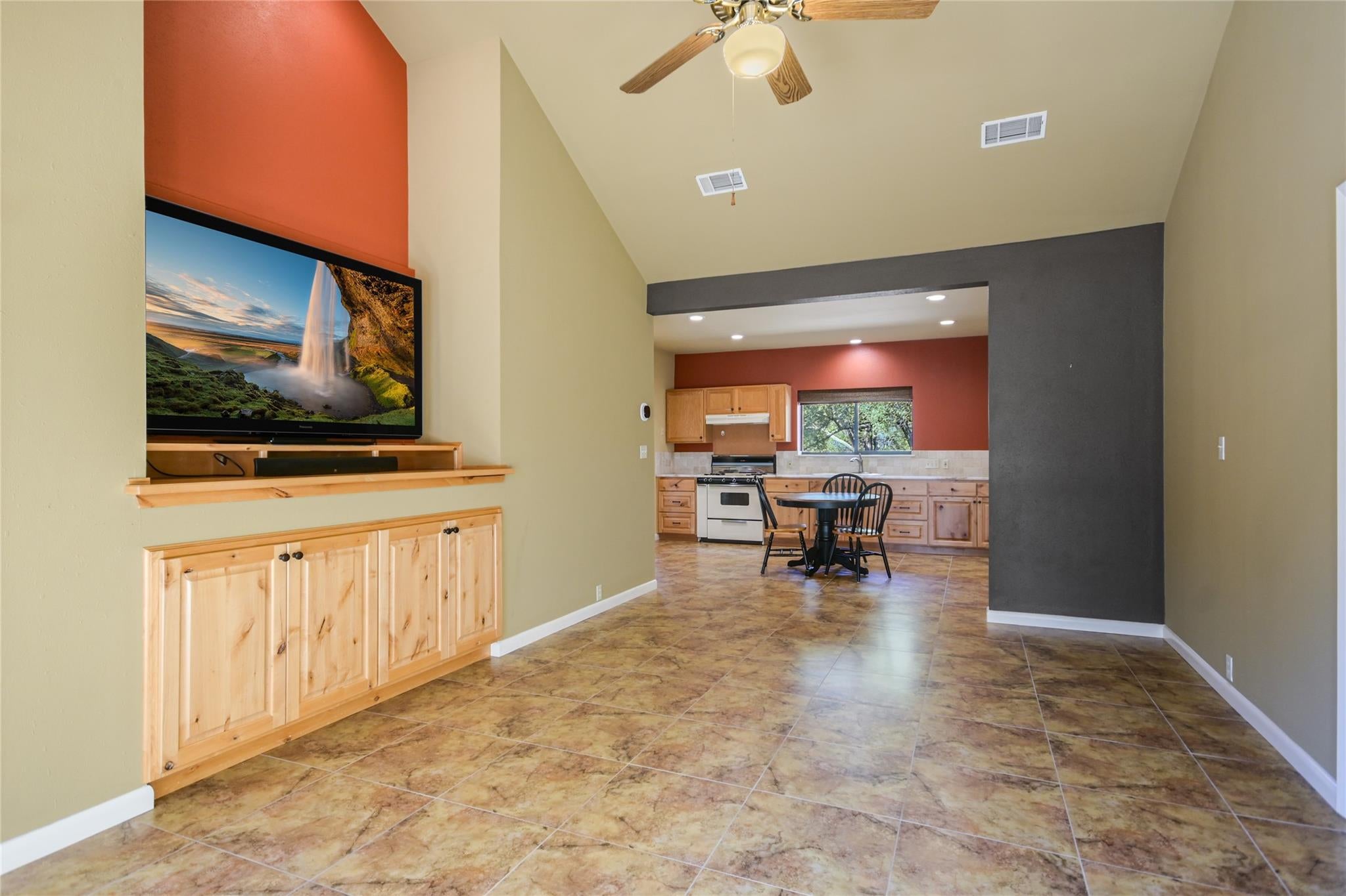 Dripping Springs, Texas, 78620, United States, ,3 BathroomsBathrooms,Residential,Active,1704418