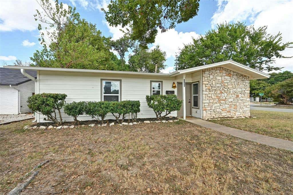 1130 GARDNER RD, AUSTIN, TX 78721, photo 1 of 37